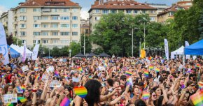  Организаторите, сред които са няколко НПО, включително Българския хелзинкски комитет, определят София Прайд 2023 „най-голямото събитие в защита на човешките права в България”