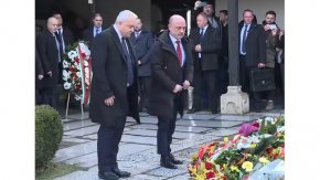 Българската делегация поднесе венци и цветя на гроба на Гоце Делчев