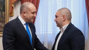 “България е информирала своите международни партньори за поредната антибългарска кампания в РСМ, която ескалира през последните дни”, съобщиха от прессекретариата на президентството.   