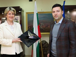 Коментаторът в Евроспорт България Никола Ибришимов е носителят на наградата за