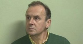 Съдът потвърди и запорите на сметки на Димитров. 