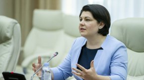 

Новото правителство ще бъде номинирано от президента Мая Санду, но е необходимо да бъде одобрено от 101-местния парламент на Молдова, посочва АП.