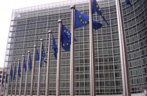 ЕК предявява искове пред Съда на Европейския съюз срещу 11 държави- членки, включително България, за това, че не са транспонирали изцяло в националното си законодателство правилата на ЕС в областта на авторското право, съобщиха от ЕК