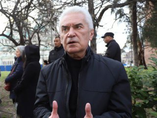 Лидерът на партия Атака Волен Сидеров е осъден за обида