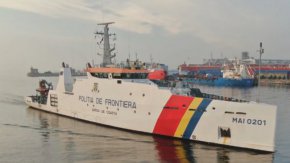 
Капитаните на задържаните рибарски кораби в Румъния поискаха оставката на шефа на Изпълнителната агенция по рибарство и аквакултури (ИАРА) доц. Ваня Стаматова