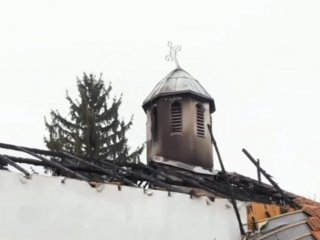 150 годишна църква във Вършец изгоря в нощта на Лазаровден срещу