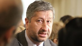 Христо Иванов е на мнение, че председателят на парламента трябва да свика комисията за имунитета на Бойко Борисов. Не е изключено дори да бъде сформирана нова комисия с нов състав: