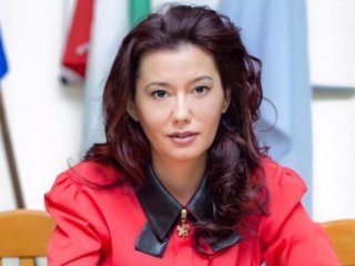 Кандидатът на ГЕРБ СДС за управител на Здравната каса Иванка Динева