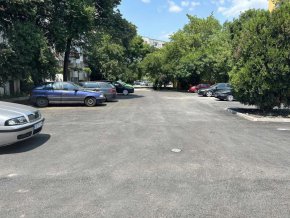 
 През последните години в район "Люлин" са изградени или цялостно реновирани общо 26 паркинга с над 1000 паркоместа.
