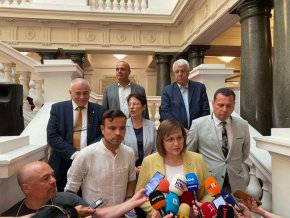 Тя добави, че парламентарната група на „БСП за България“ е внесла допълнителни предложения