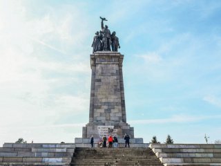 Паметникът на съветската армия изглежда ще бъде премахнат от настоящото
