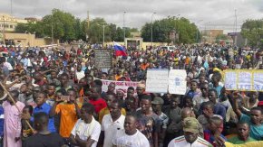 Франция обяви, че спира помощта за развитие и бюджетната помощ за Буркина Фасо