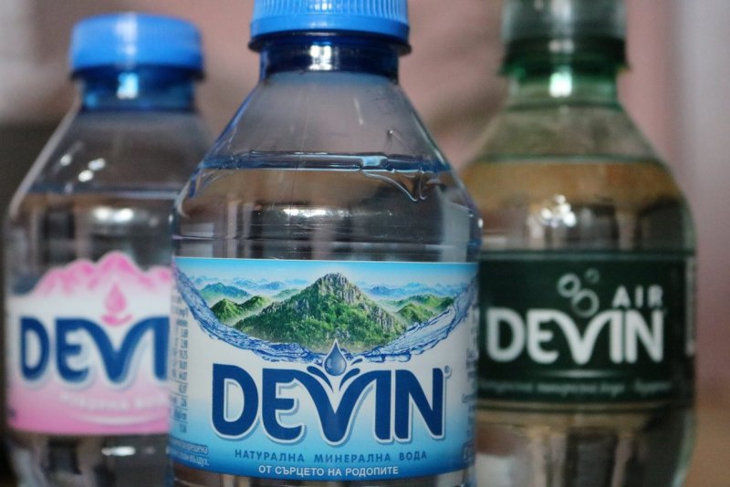 Производителите на минерална вода Девин още не са глобени за