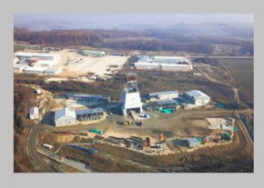 
Zijin Mining Group, най-големият златодобивен концерн в Китай и един от най-големите производители на мед в страната, ще увеличи добива на мед в своята медно-златна мина Cukaru Peki в Източна Сърбия, посочва изданието.