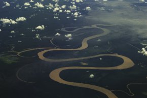 Планираната петмесечна експедиция, която трябва да тръгне през април 2024 г., има за цел да измине цялата дължина на Амазонка, като използва модерна сателитна технология за картографиране на реките, за да докаже веднъж завинаги по научен път, че Амазонка е не само най-пълноводната, но и най-дългата река в света.
