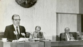 10 ноември ’89: Измамата на Петър Младенов