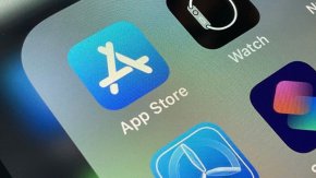 Apple ще облекчи правилата за App Store в ЕС