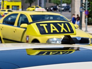 Стачка на таксиметровите шофьори в Атина и Солун срещу покачване