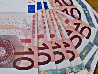 600 млн.евро или 1,2 млрд. лв, което е над 10% от общата сума за България по Плана за възстановяване и устойчивост ни бяха отрязани от Европейската комисия
