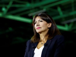 Кметът на Париж Ан Идалго обяви намерението си да напусне