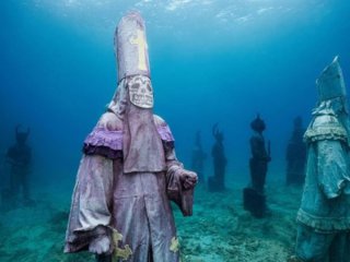 Първият в света парк за подводни скулптури стана много по голям Създаден
