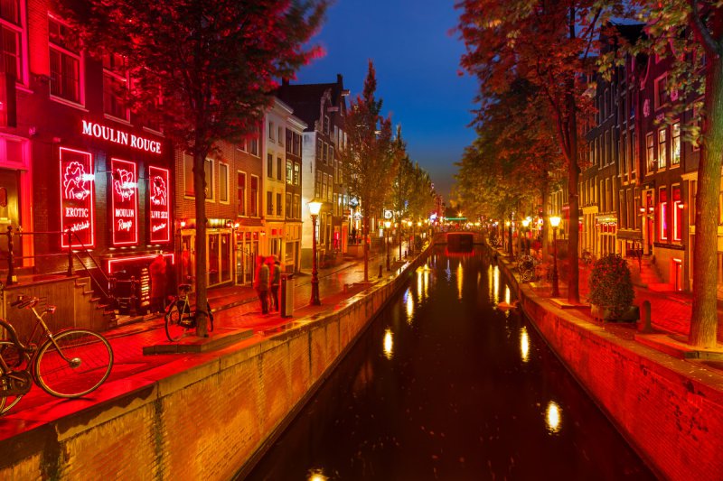 Властите в Амстердам разкриха плановете си да преместят печално известния