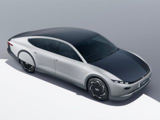 През 2019 г холандската EV стартираща компания Lightyear разкри концепция