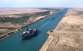 Приходите на Египет от Суецкия канал