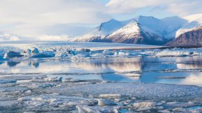 Топящата се вечна замръзналост на Арктика
