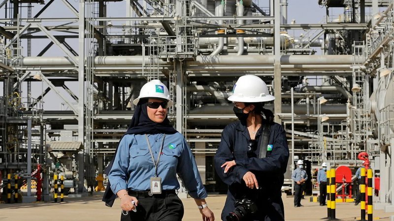 Саудитската държавна петролна компания Saudi Aramco заяви във вторник, че