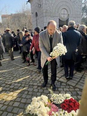 ГЕРБ-София се поклони пред паметта на жертвите на комунистическия режим