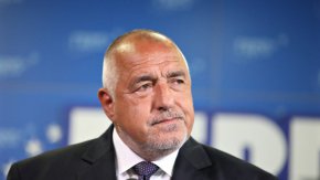 Относно случващото се в Столичния общински съвет Борисов заяви отрече ГЕРБ да е участвал в договорки за осигуряване на мнозинство за избора на председател на СОС.

 