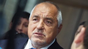 
"Критиките срещу ГЕРБ са опит за ребрандиране на образа на ПП-ДБ като борци срещу корупцията", коментира Борисов.
