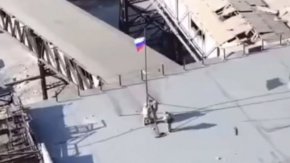 Русия издигна знамето си в Авдеевка