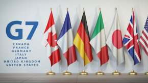 Италия ще председателства видеоконферентна среща на 24 февруари с лидерите на страните от Г-7, за да обсъдят подкрепата за Украйна , съобщиха във вторник от кабинета на италианския премиер, предаде Ройтерс.