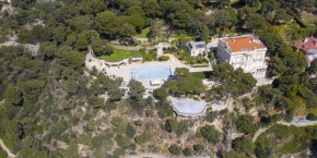  "Мария Ирина" - известна преди като "Вила дел Маре" - е едно от най-богатите имения на Френската ривиера. Оценявана на около 120 млн. евро (130 млн. долара), вилата разполага с басейни, тенис корт и хеликоптерна площадка.