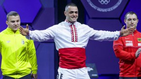 Карлос Насар може да е спокоен за олимпийската си квота в щангите преди последната квалификация - световната купа в Пукет в края на месеца, след като международната федерация публикува ранглистата си за квалификацията.