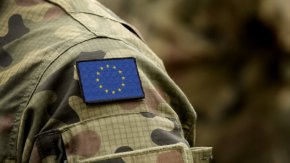 Инвеститори лобират за увеличаване на военните разходи на ЕС