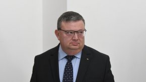 Прокурорската колегия на Висшия съдебен съвет, която изпълнява функциите на Висш прокурорски съвет, покани за изслушване Сотир Цацаров.