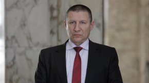 Сарафов поиска дисциплинарно уволнение за военно-окръжния прокурор на София.