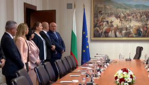 Димитър Главчев представя служебния кабинет при президента