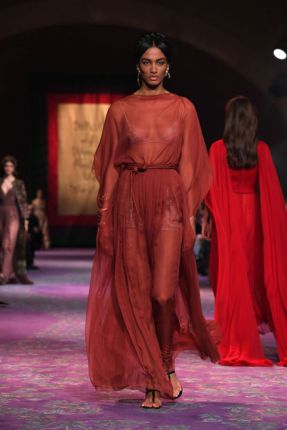 Dior откри Седмицата на висшата мода в Париж