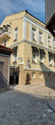 Соня спи в 37: новия бутиков хотел в Стария Пловдив