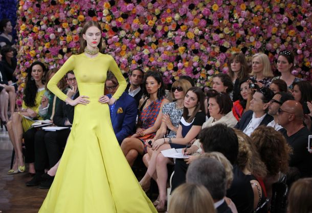 Донатела Версаче откри Седмицата на висшата мода в Париж