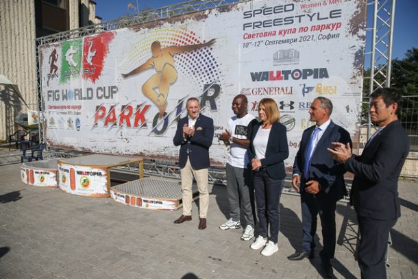 Министърът на спорта и кметът на София откриха Световната купа по паркур в столицата