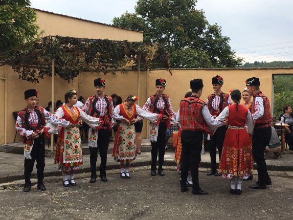 СИС КРЕДИТ финансира проект за възраждане на българските села и традиции с подкрепа от Фонд на фондовете 