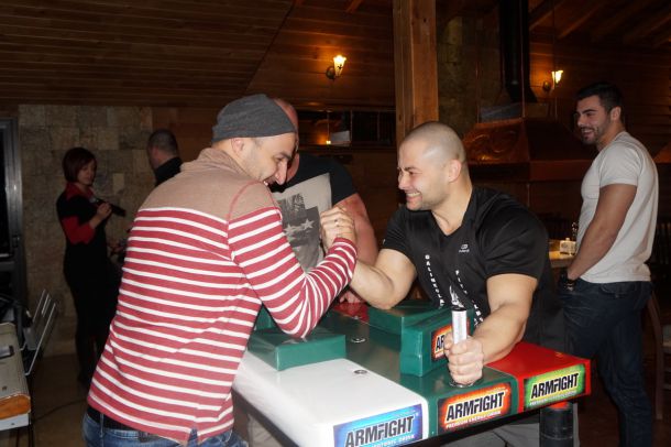 Българските шампиони по канадска борба и културизъм премериха сили