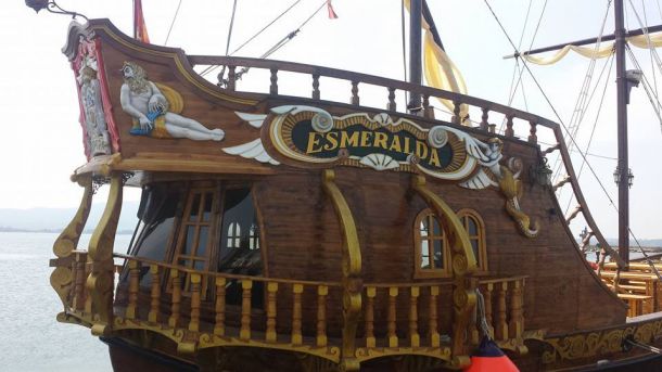 Пиратският кораб Есмералда остава за морски приключения на Морска гара Бургас