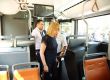   Кметът тества първия хибриден автобус на София