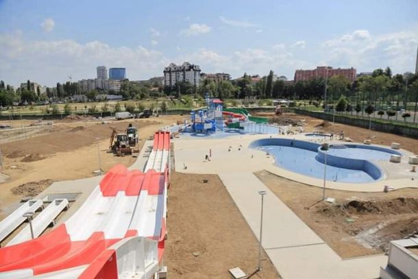 Откриват аквапарк в София